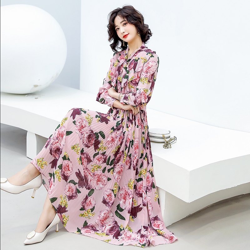 2021春季新款优雅气质衣领时尚舒适显瘦碎花连衣裙大码长袖女士