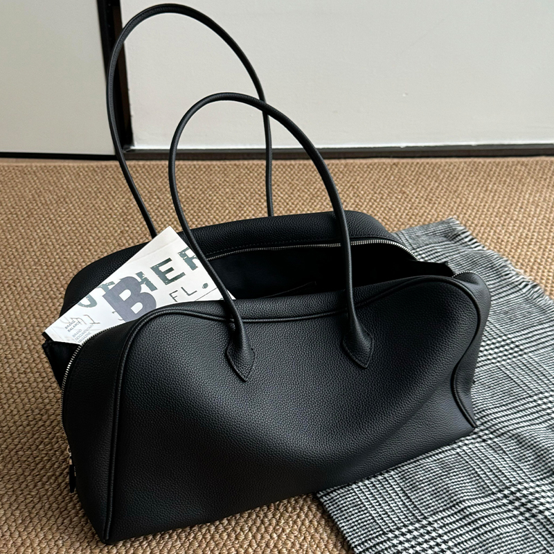 黑色软皮大容量托特包包女式2025新款轻奢小众高级感单肩波士顿包