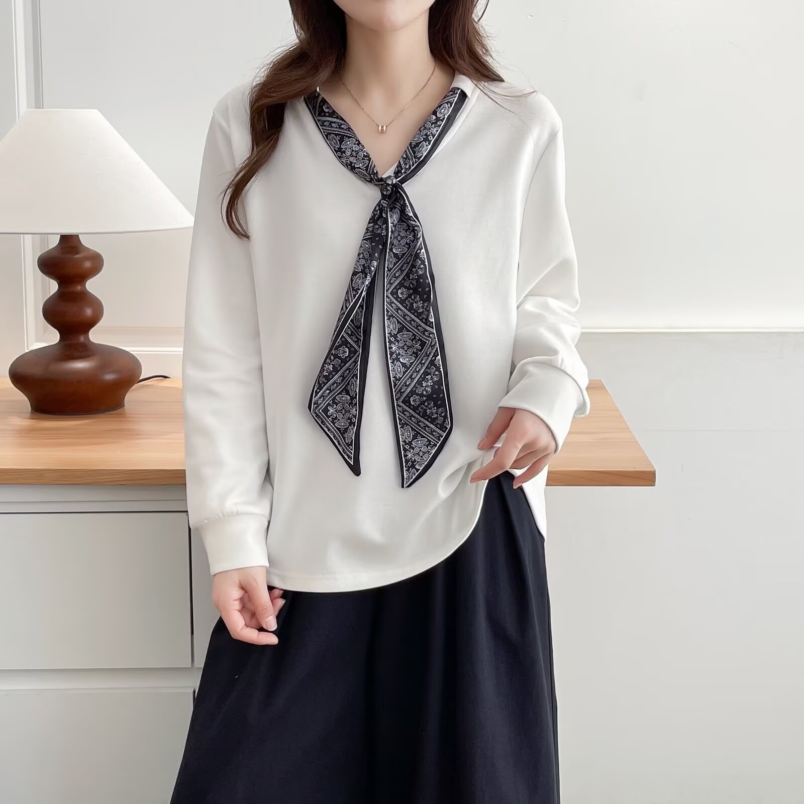 2025直筒型秋季长袖春秋学院风常规拼接T恤气质V领常规款