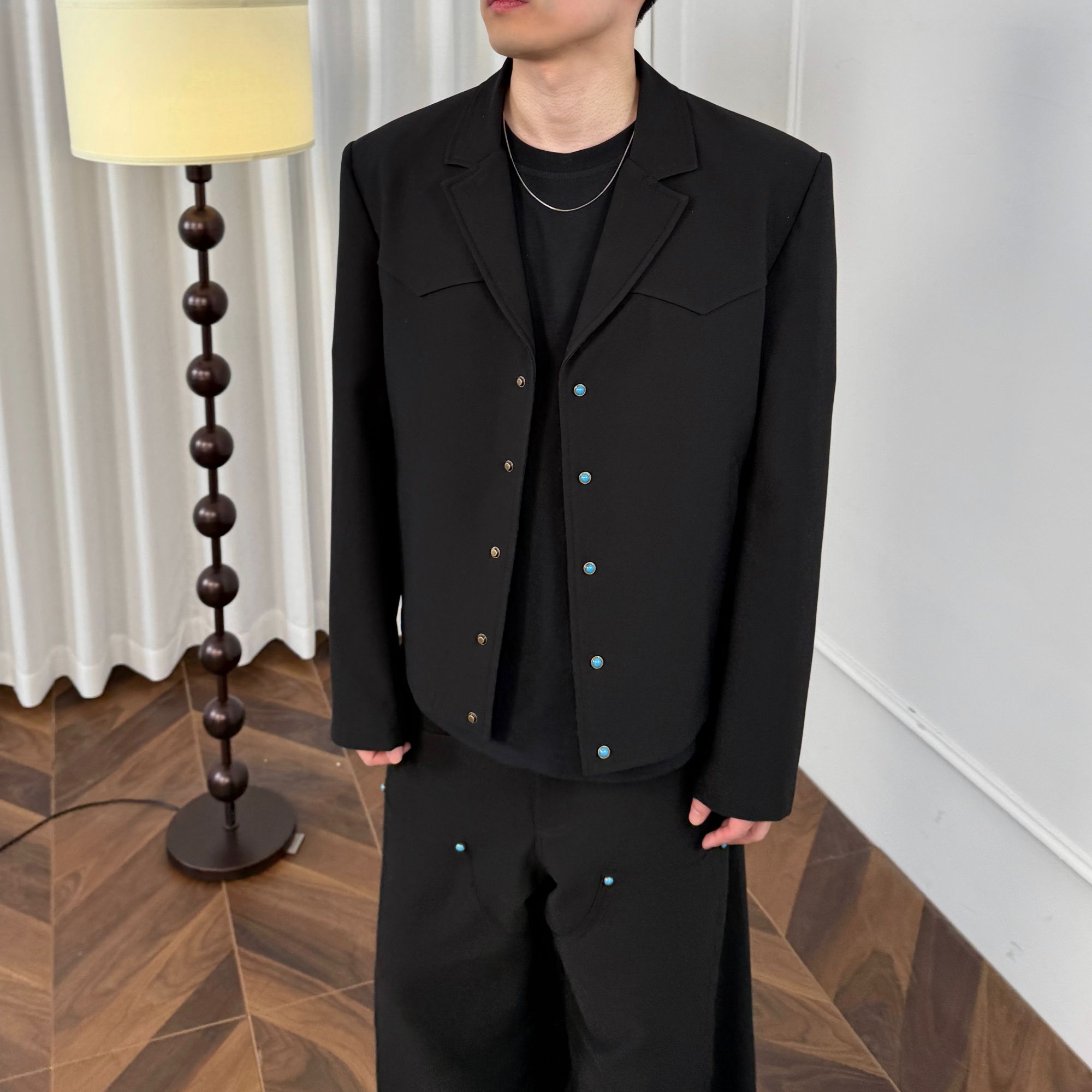 25早春新款绿松石纽扣宽松休闲立体剪裁短宽版型西装夹克外套