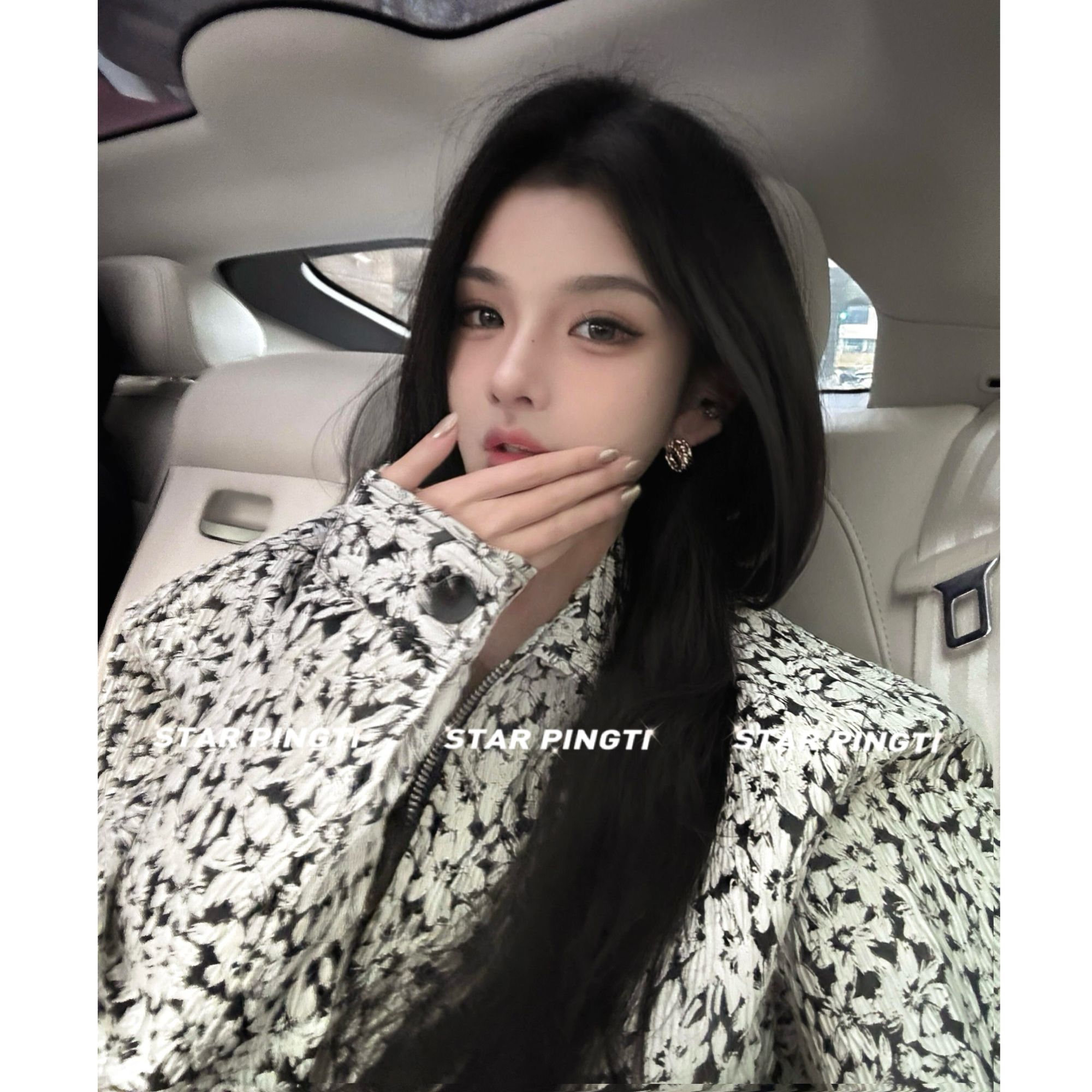 秋冬爆款独特外套早秋显瘦新款流行女装轻奢名媛气质潮牌外套女