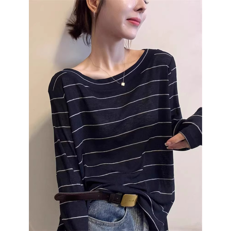 时尚气质撞色条纹圆领长袖T恤女秋季宽松显瘦慵懒百搭高级感上衣