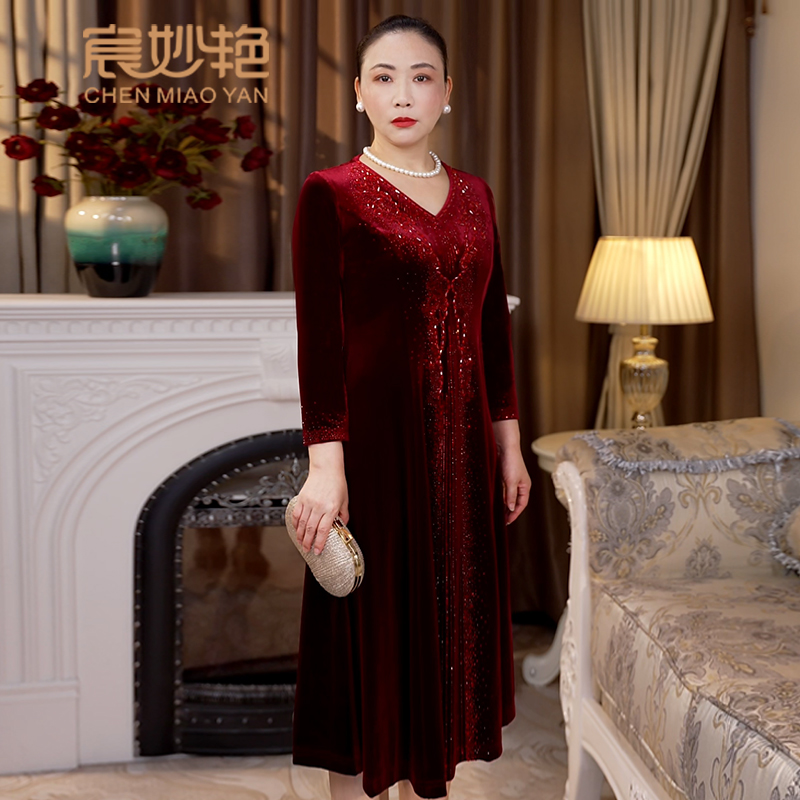 宸妙艳高贵优雅洋气喜妈妈婚宴礼服小个子中年妈妈装金丝绒连衣裙