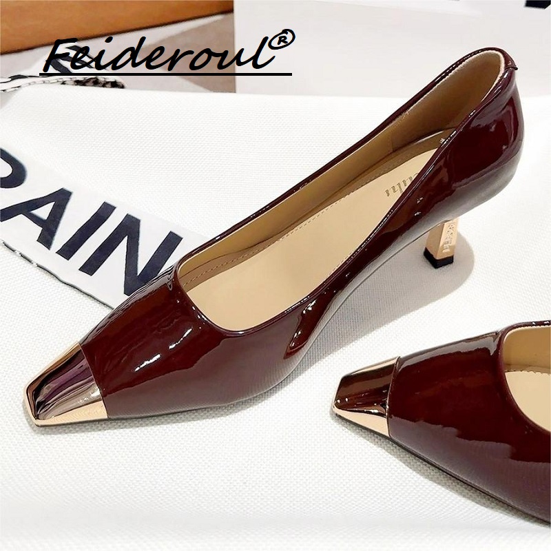 Feideroul好看复古咖啡色高跟2025款女士性感漆皮时尚金属头单鞋