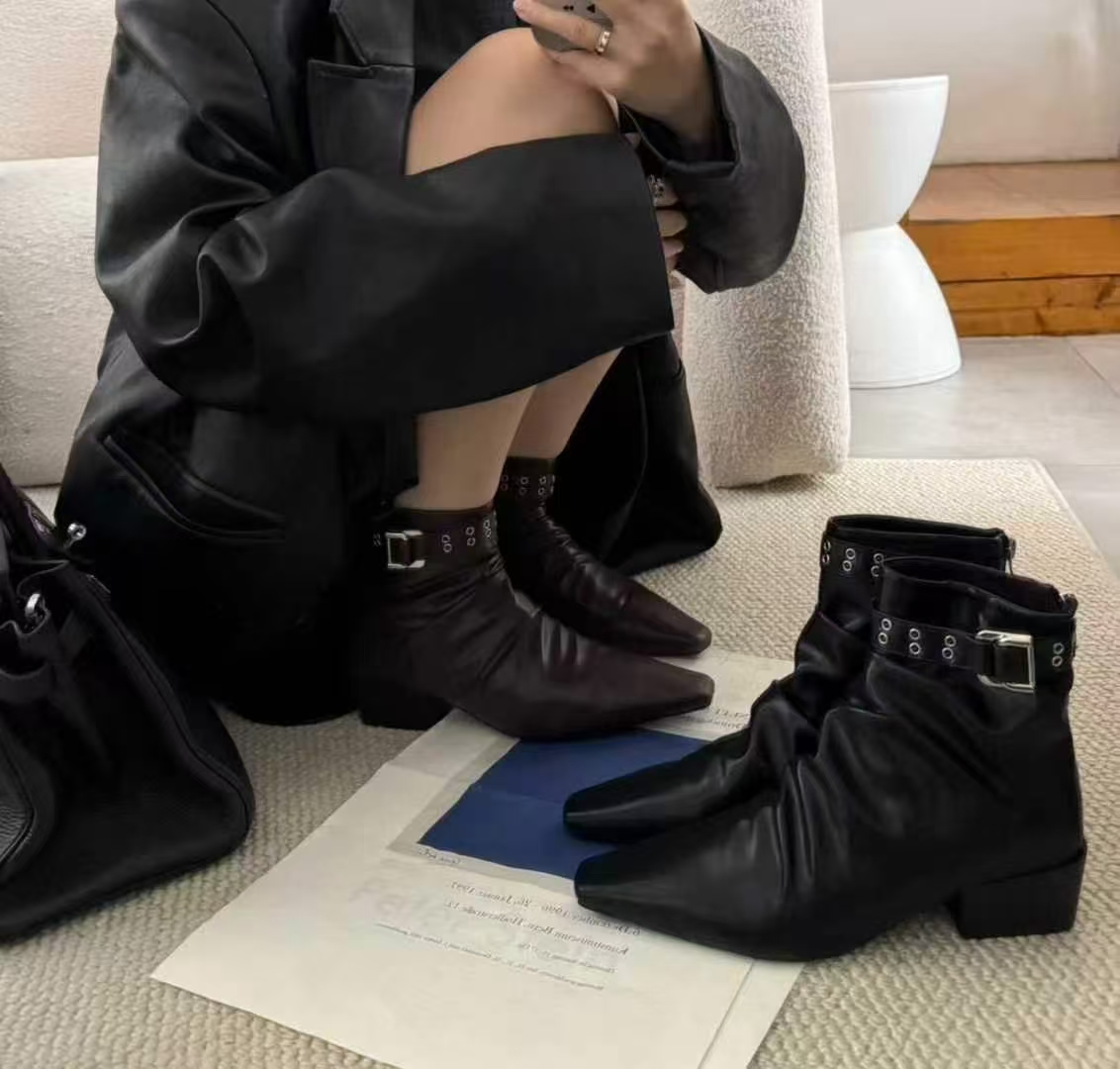2025冬季爆款中筒加绒时装靴瘦瘦靴时尚高级感后拉链高品质女靴