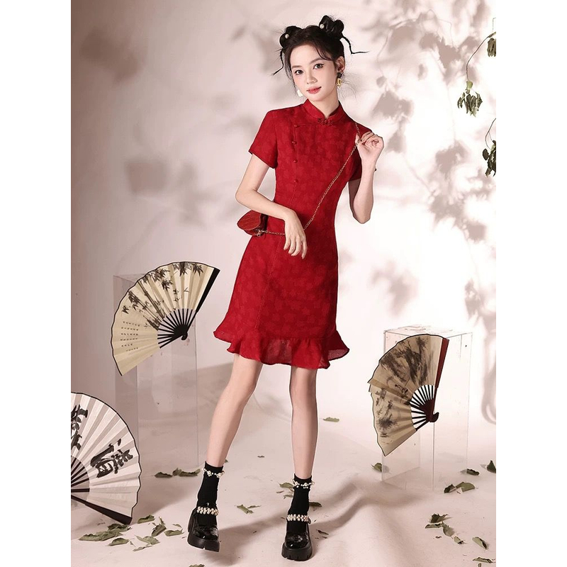 红色旗袍短款鱼尾裙小个子送考敬酒服订婚新款年轻款中国风连衣裙