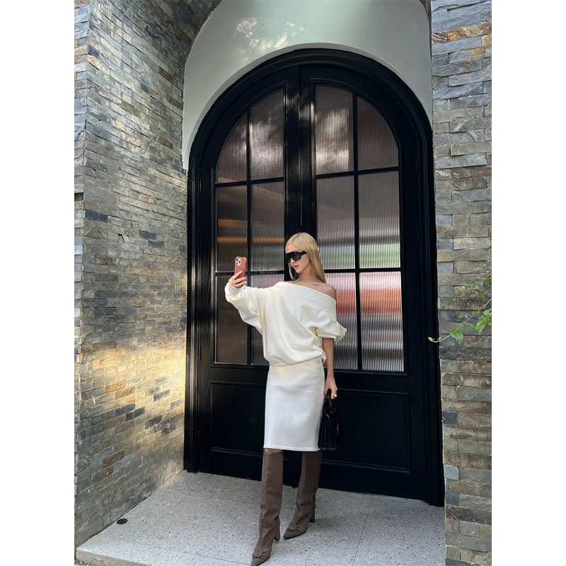 慵懒时尚套装设计感小众高级感白色一字肩长袖上衣高腰包臀半身裙