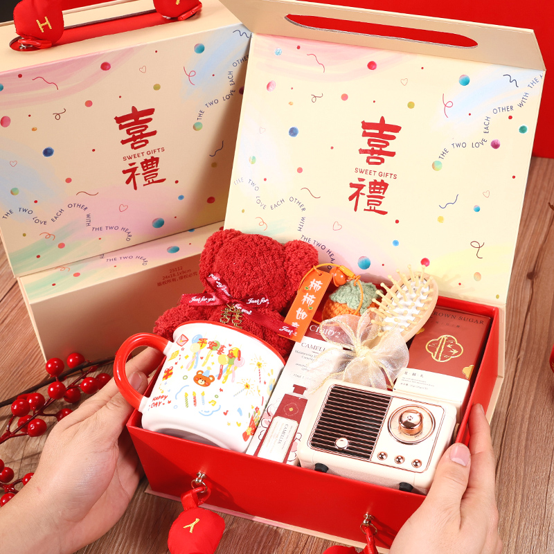 伴手礼女伴娘实用小众高级感礼盒结婚送姐妹团礼物送新人宾客回礼