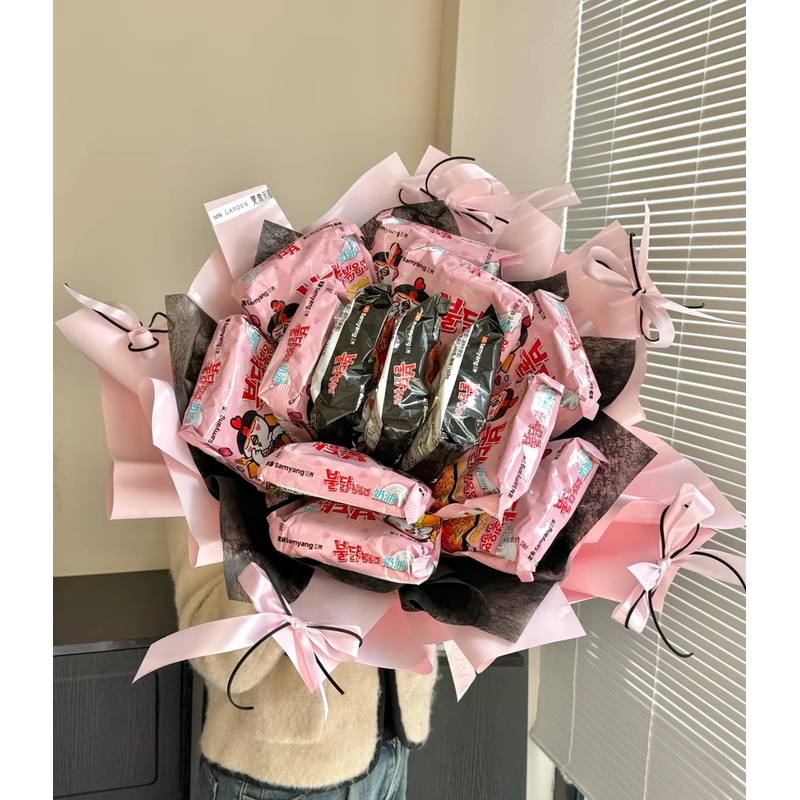 火鸡面花束ins花束同城配送玫瑰花全国零食创意生日送女友礼物