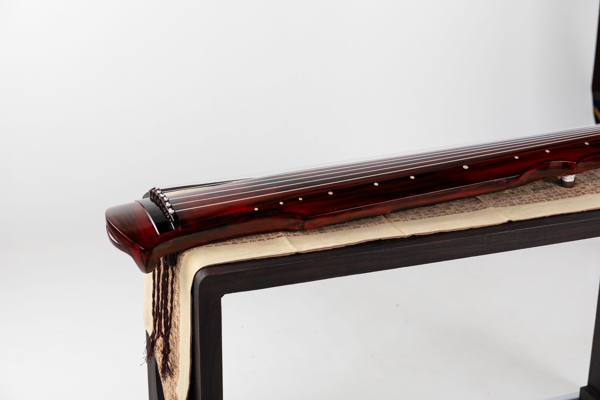 高档伏羲仲尼混沌式百年老杉木中国初学者演奏级专业古琴厂家直销