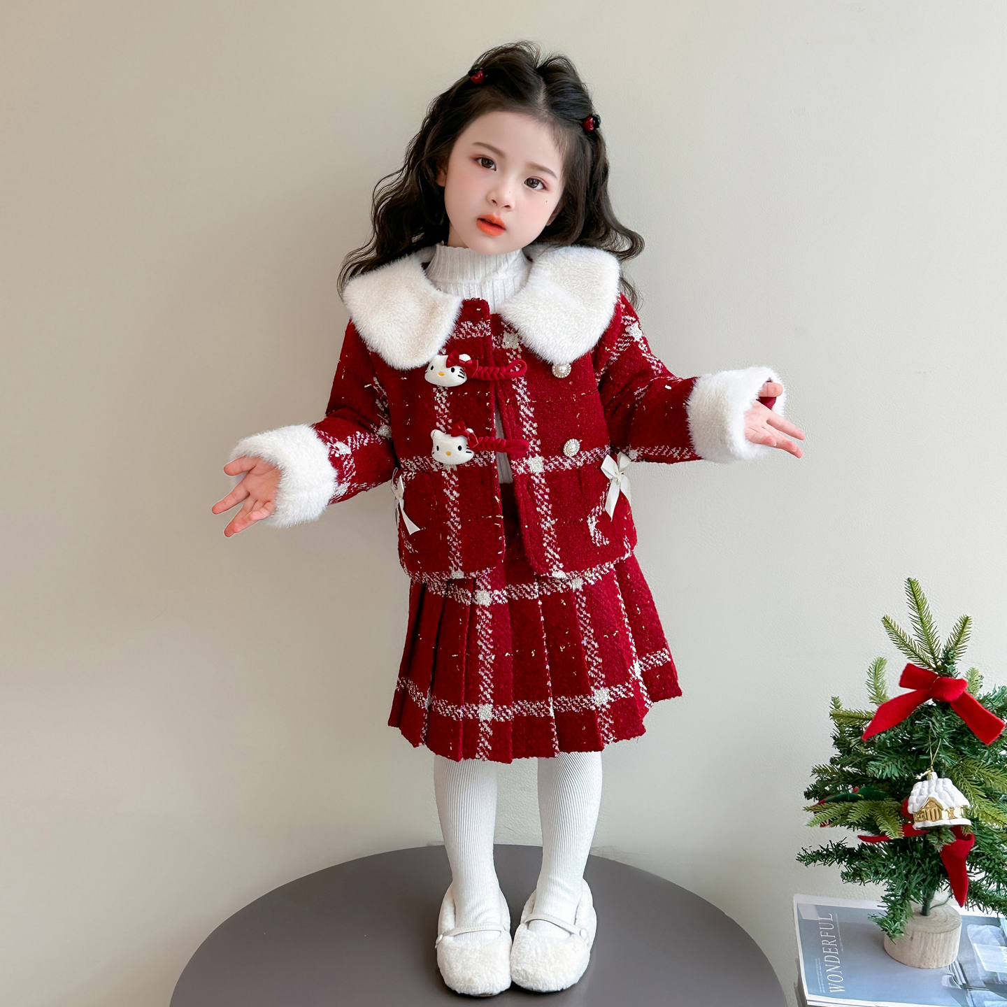 女童秋冬装小香风套装2025冬季新款儿童夹棉外套裙子两件套拜年服