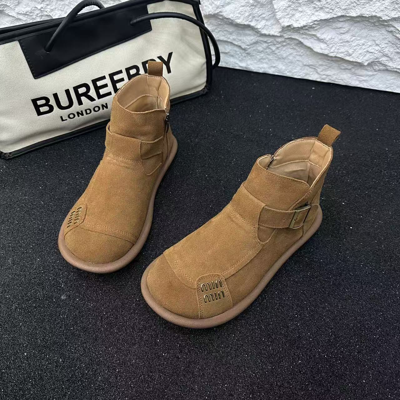 大金大码女鞋40-43侧拉链舒适百搭高帮鞋