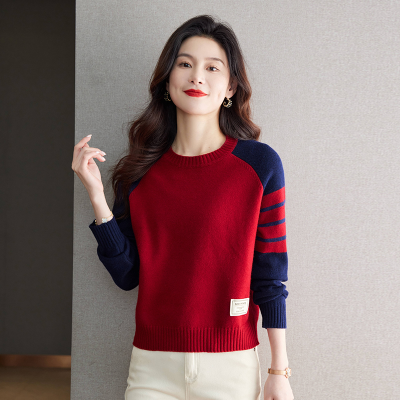 正品女装圆领高腰短款毛衣女秋冬新款拼色百搭小个子配裙子针织衫