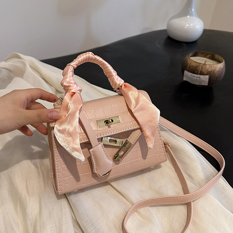 财阀千金轻奢凯莉包2025新款潮手提小包包女高级感单肩斜挎包