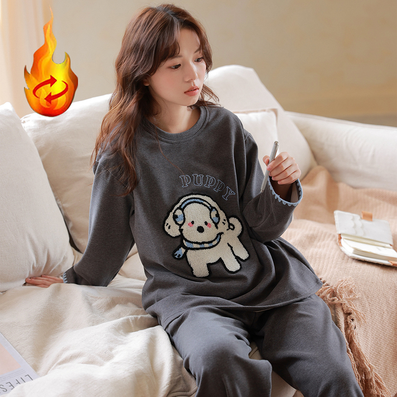 睡衣女款秋冬德绒可爱小狗保暖睡衣圆领居家舒适亲肤长袖套装2795