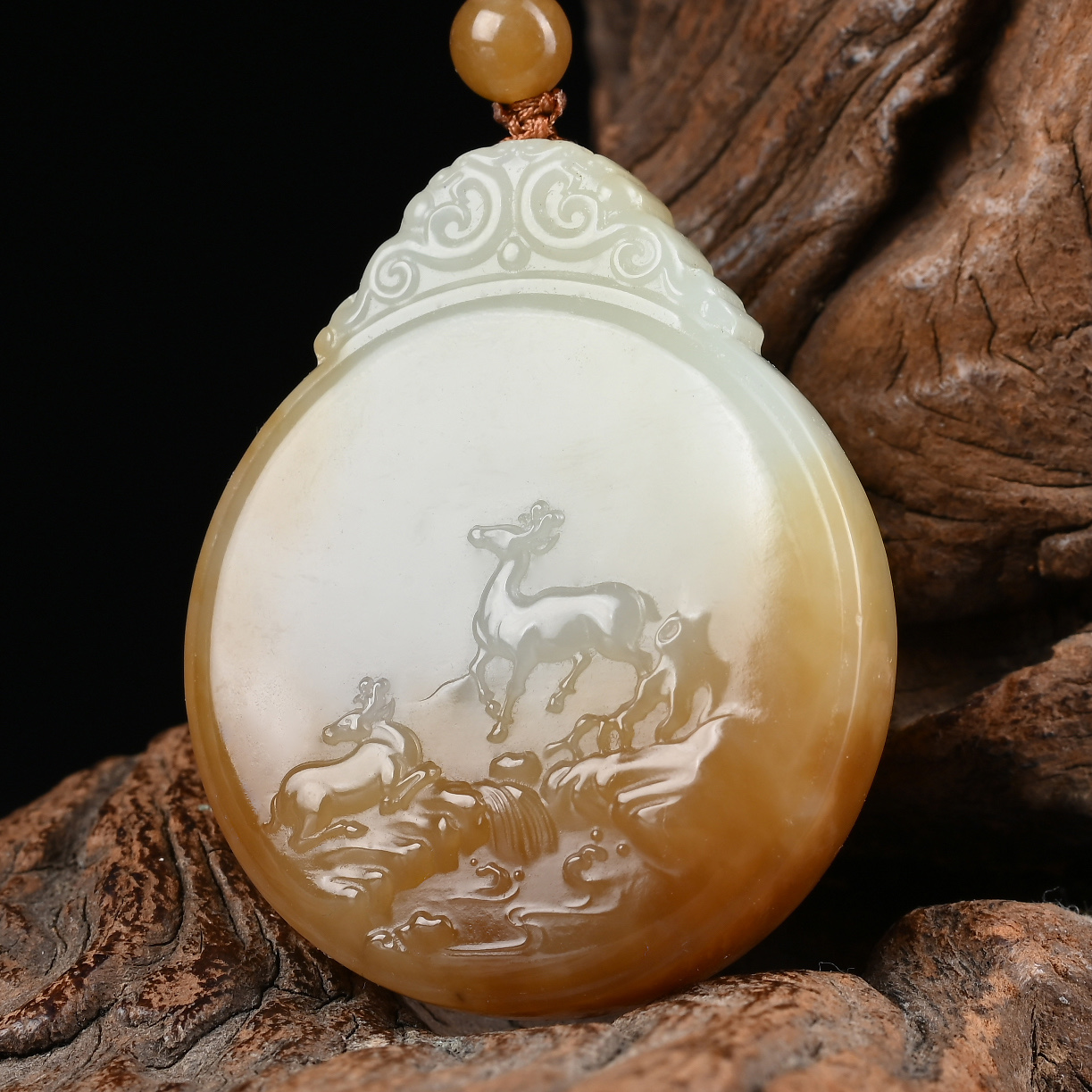 天然和田玉糖料一路有你吊坠男女款瑞鹿献福项链小鹿玉石挂件