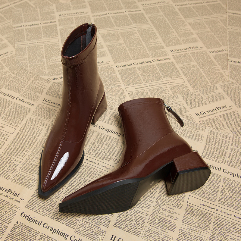 米兰【设计师】驭瑛☆跟高4.5CM/2025冬新款法式气质高跟真皮靴子女