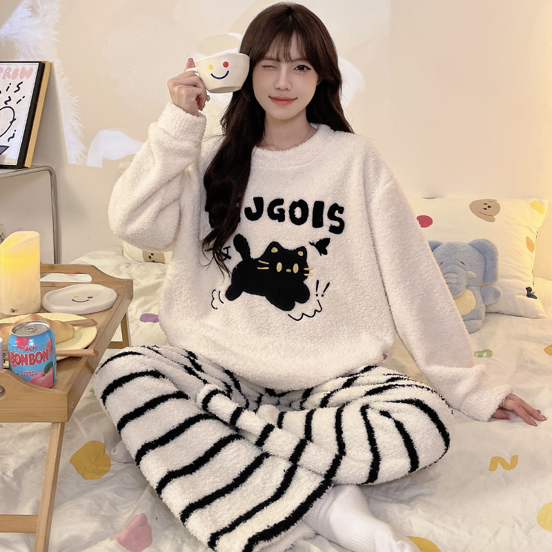 半边绒睡衣女款秋冬季加厚加绒珊瑚绒甜美卡通保暖套装新款家居服