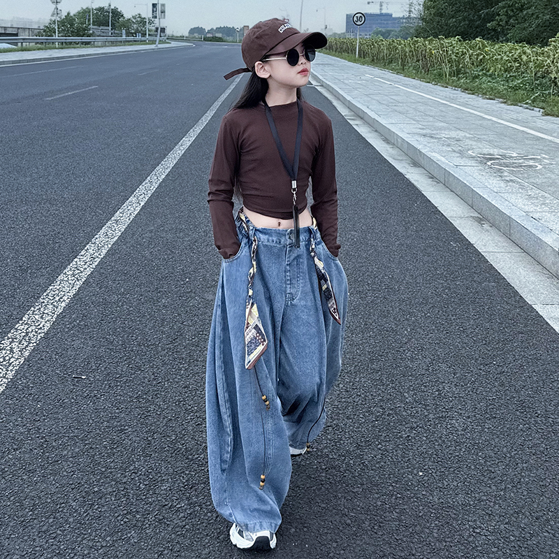 女童牛仔裤套装2025春秋款洋气早秋长袖打底衫宽松灯笼裤两件套潮