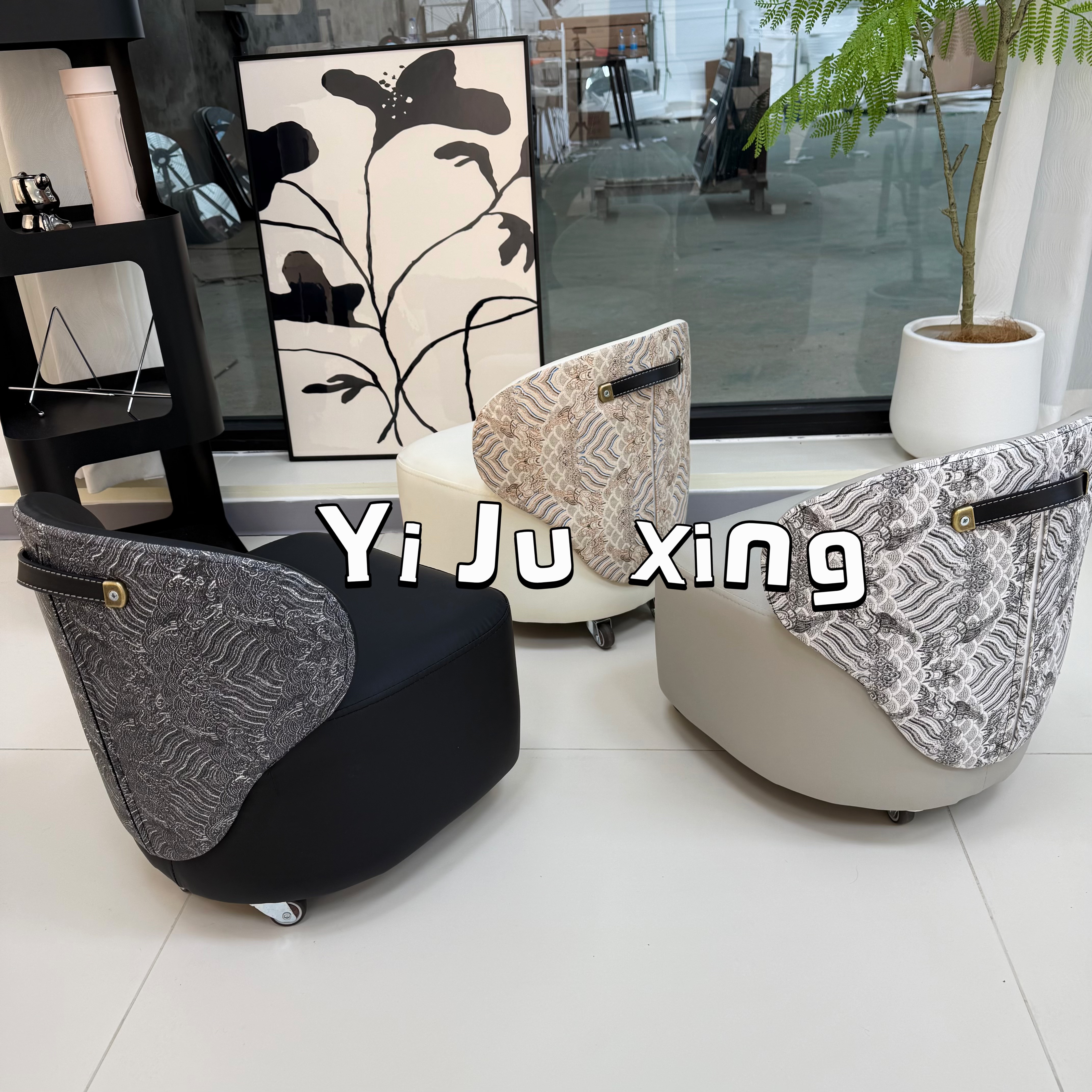 溜溜凳客厅家用简约单人成人凳子靠背椅滑轮换鞋椅矮凳庭院凳