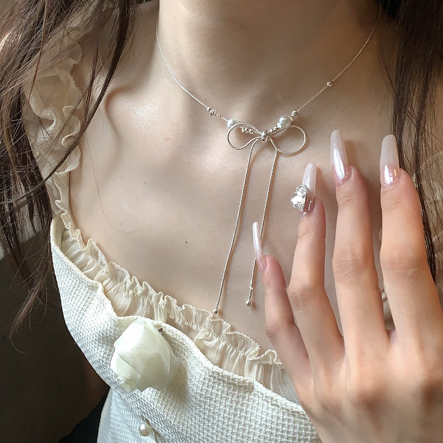 合金项链 超美ins蝴蝶结项链女轻奢小众锁骨链爆款颈链蛇骨链配饰