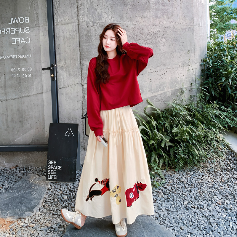 复古简约通勤风卡通刺绣套装裙2025春秋新款气质文艺范红色两件套