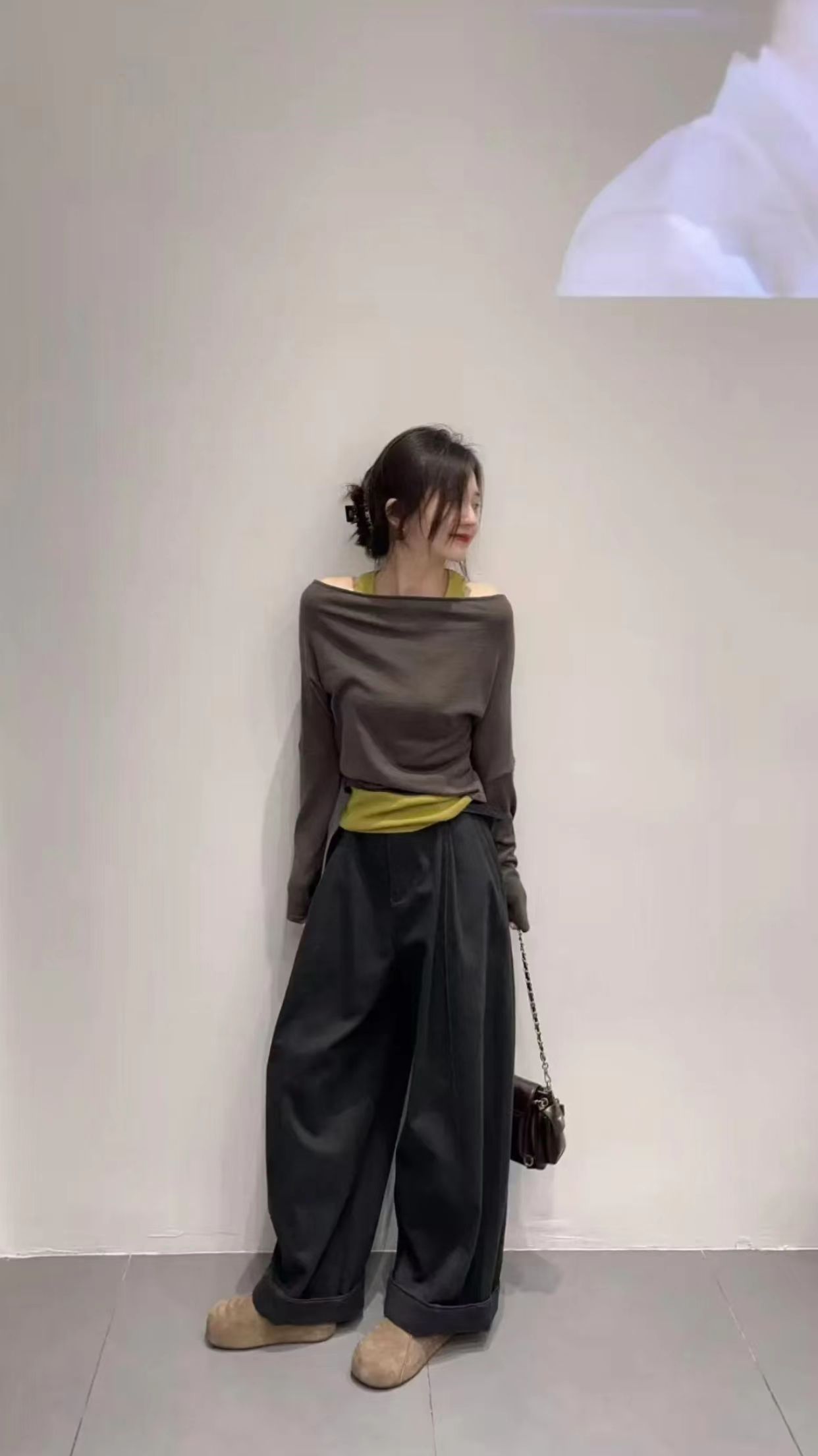 2025秋季韩系背心打底+撞色长袖一字肩长袖上衣两件套百搭休闲裤