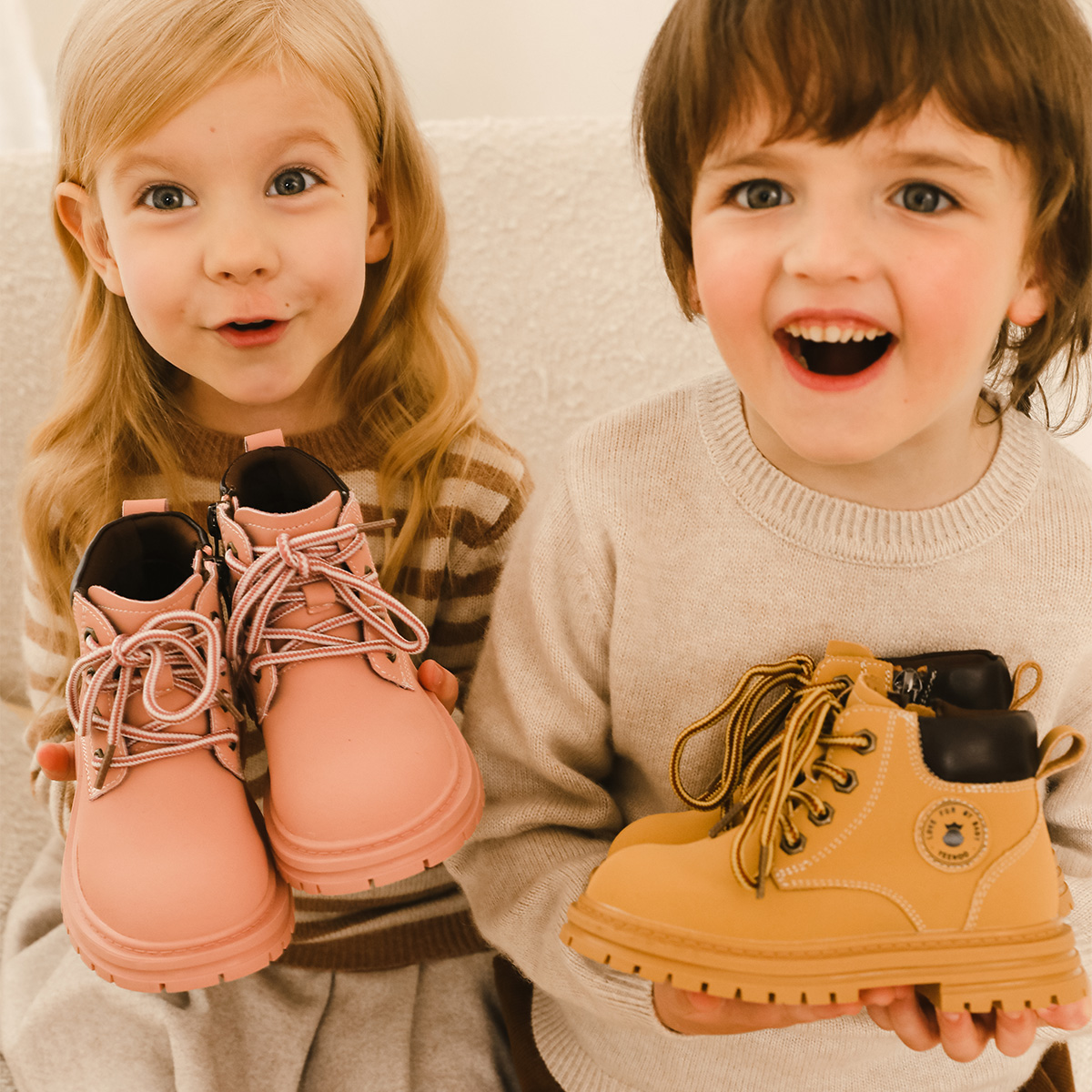 英氏童鞋儿童马丁靴冬季新款男童加绒保暖鞋子小童防滑短靴靴子