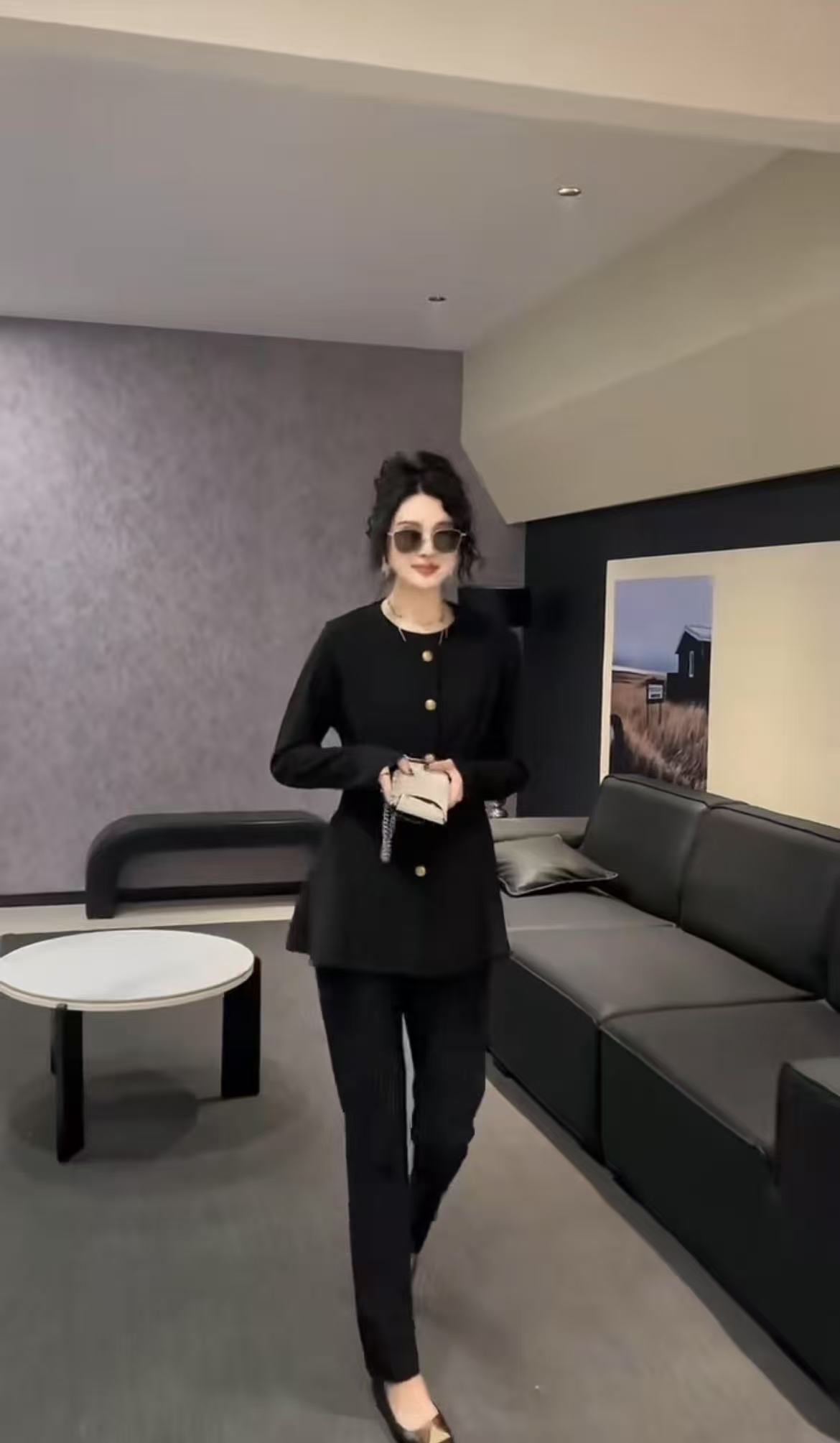 2025秋季流行法式新款高级感干净简约内搭+马甲+裤子三件套3299