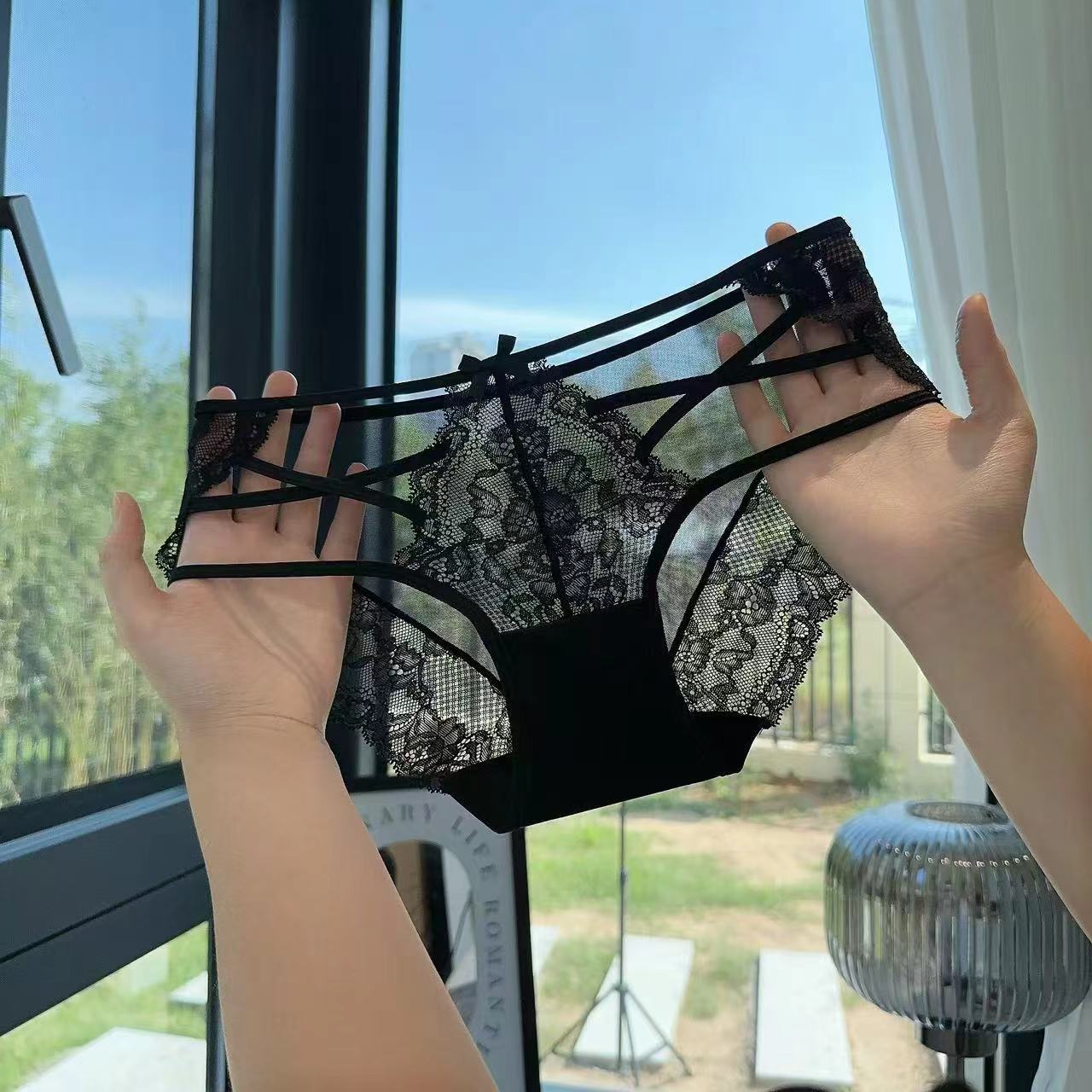 Mimi Angel显瘦包臀法式舒适时尚无痕女士内裤性感蕾丝三角裤镂空