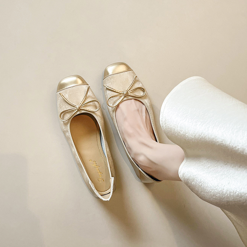 法式平底芭蕾单鞋女夏季2025新款软底一脚蹬蛋卷大码女鞋奶奶鞋