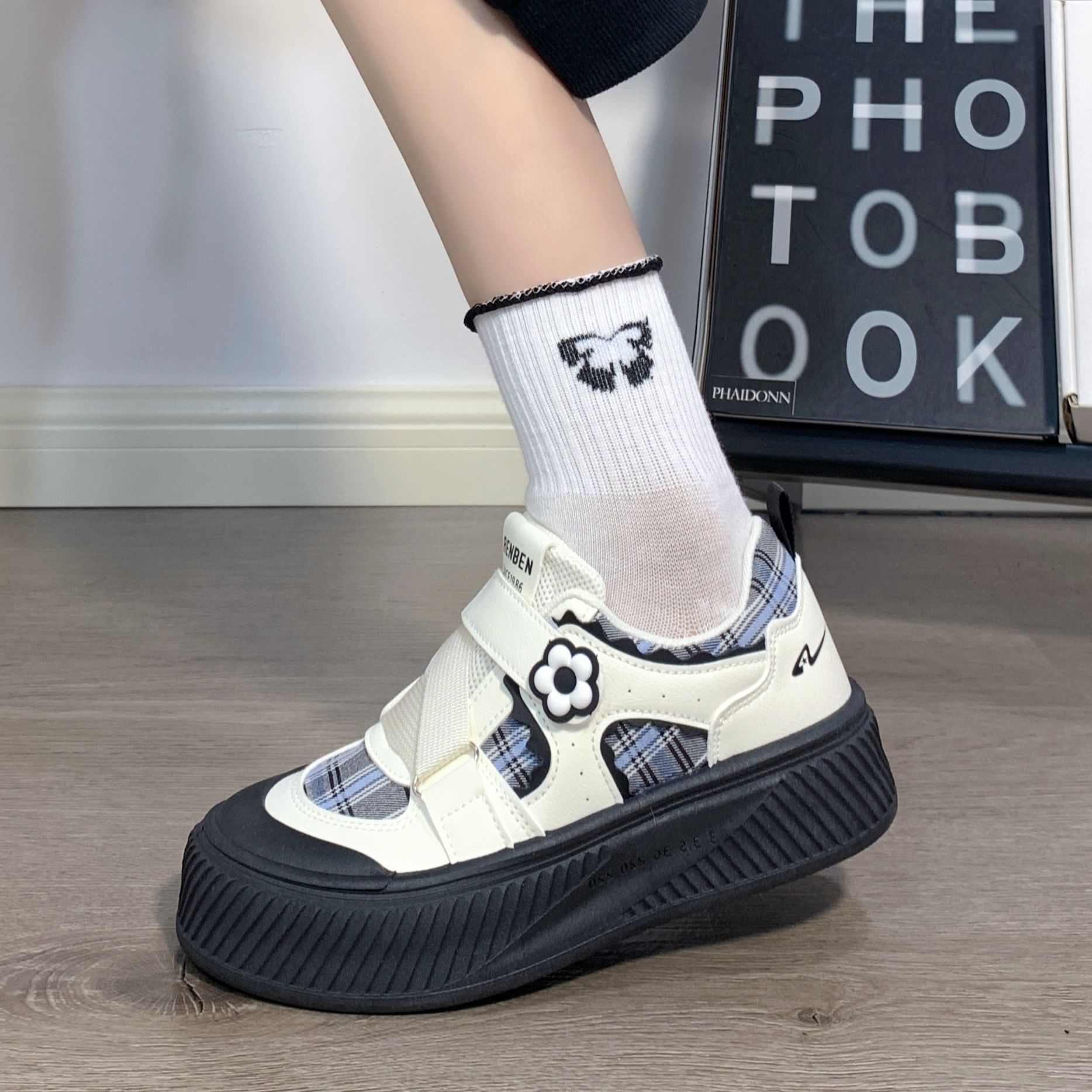 人本玛丽珍板鞋女2025冬季加绒百搭显高显腿长板鞋休闲软底小白鞋