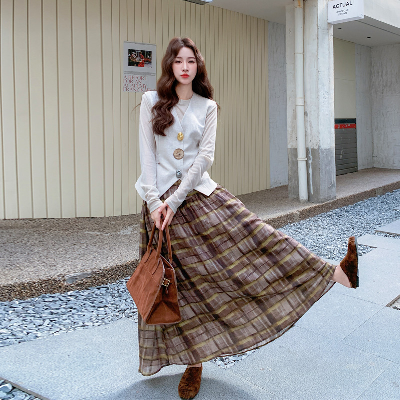 小众设计感马甲针织打底半身裙套装2025春秋新款复古文艺范三件套