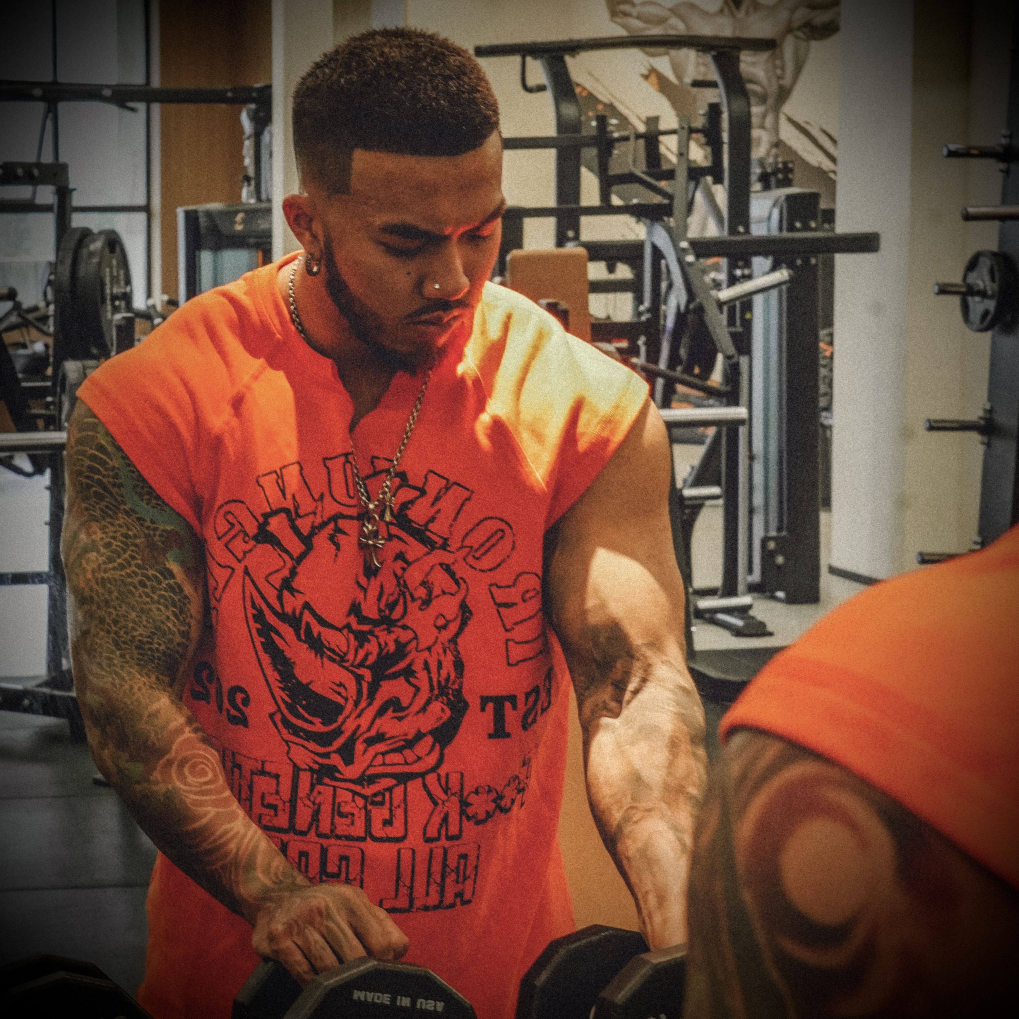 IRONJUNGLE GYM “去他x的基因”系列美式复古水洗硬核标语坎肩背心