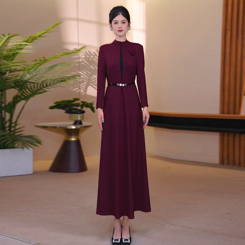 酒红色立领大摆连衣裙2025秋季时尚修身收腰显瘦气质长裙25109