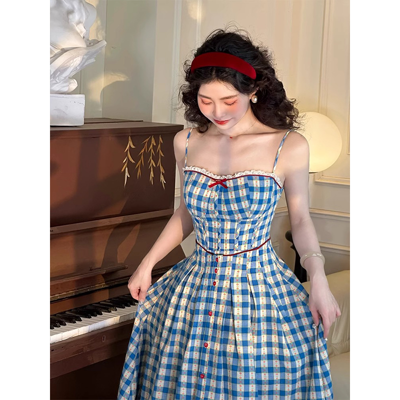 格纹撞色港风复古连衣裙女2025夏季新款吊带裙今年流行的爆款裙子