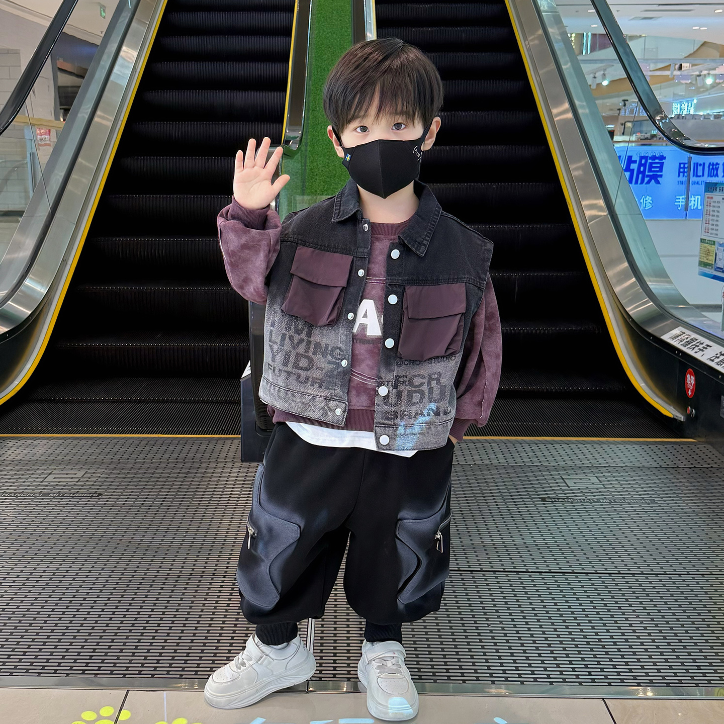 童装男童套装2025新款秋季痞帅儿童衣服宝宝春秋款马甲卫衣三件套