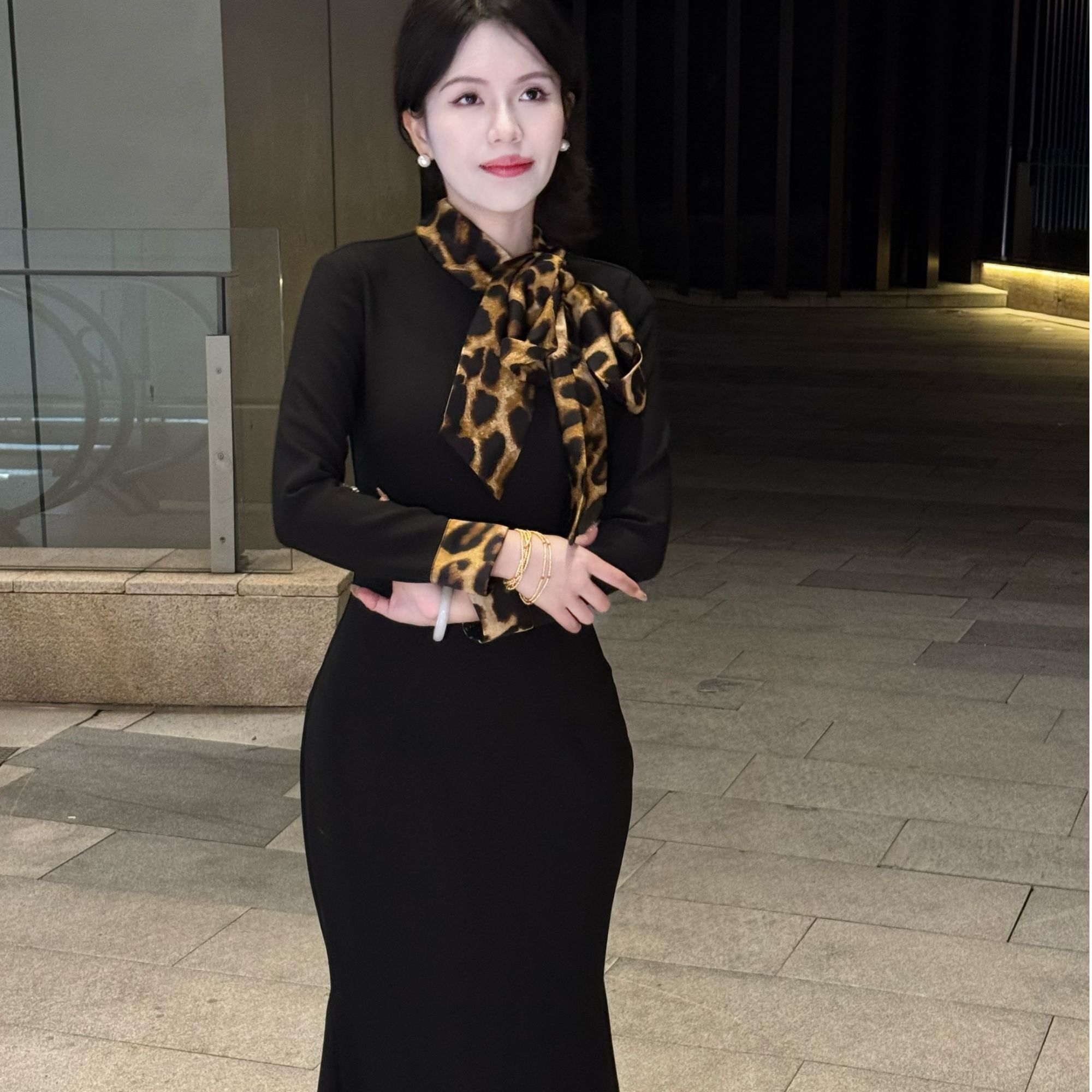 LHMknk1画报夫人原创自制厚款西装弹力豹纹鱼尾旗袍  豹纹小姐