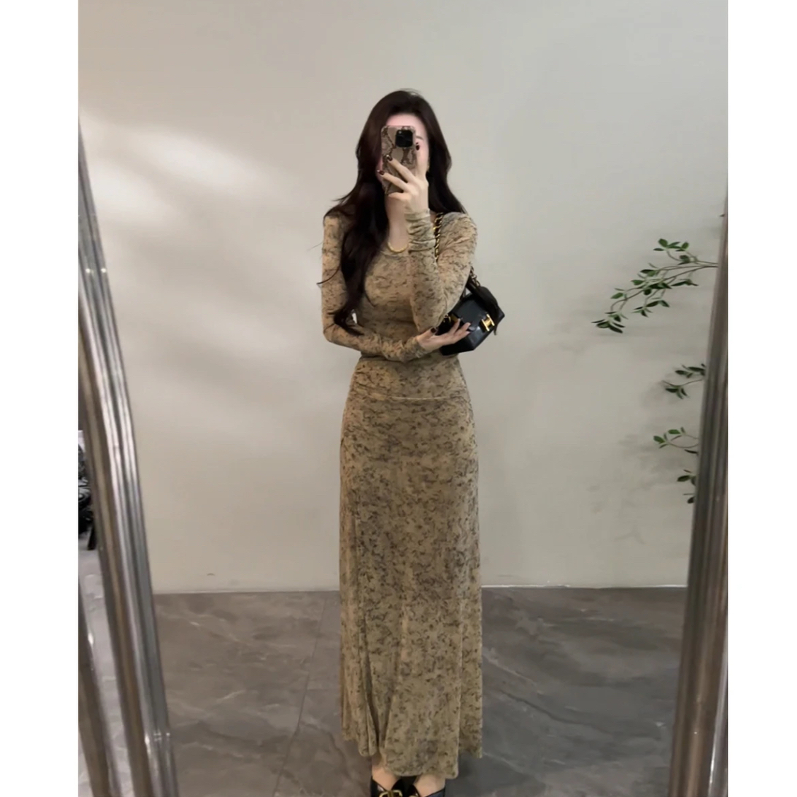 大婷婷早秋新款长袖扎染连衣裙极简风裙子修身复古长裙套装
