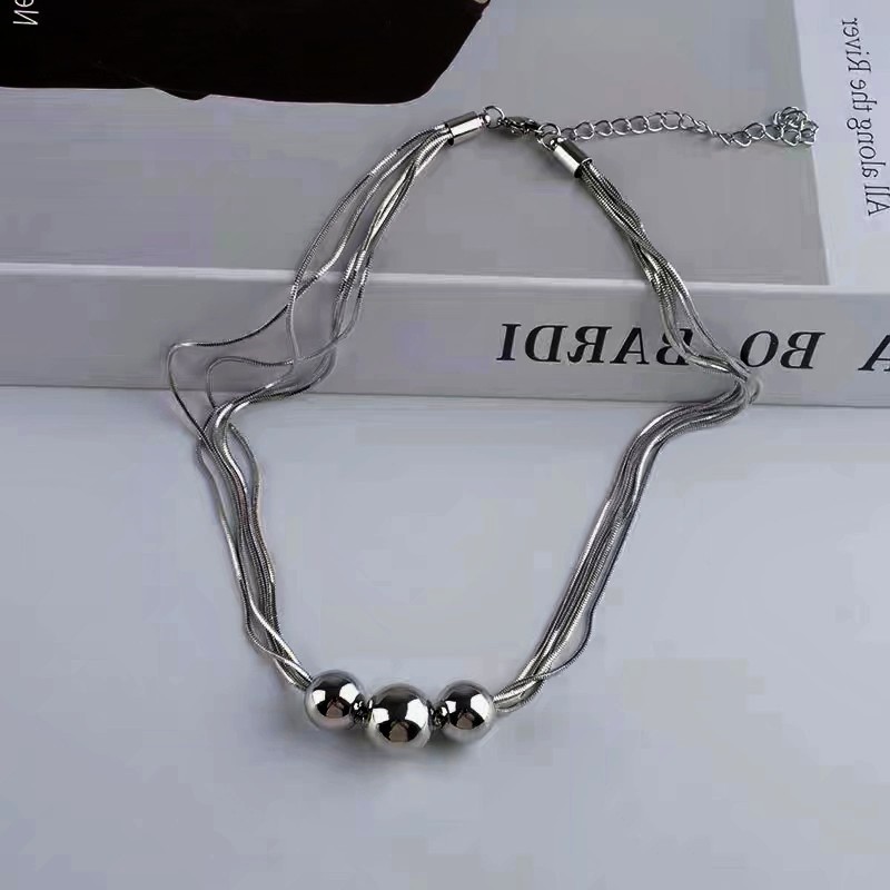合金亚克力项链时尚气质金属圆球多层叠戴锁骨链个性独特高级设计