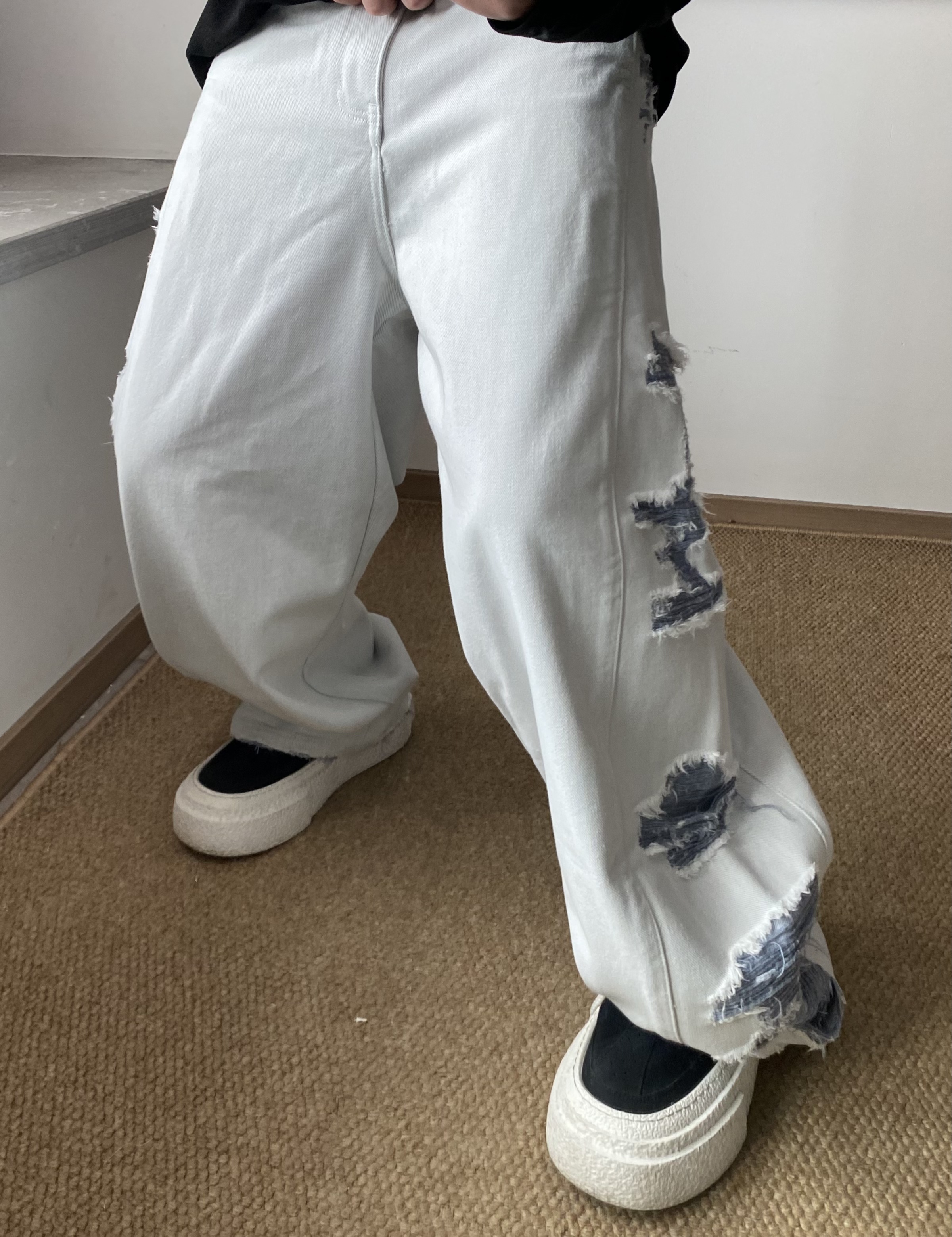 YZD【私订新品】潮流侧边立体磨破宽松弯刀休闲牛仔裤男y21