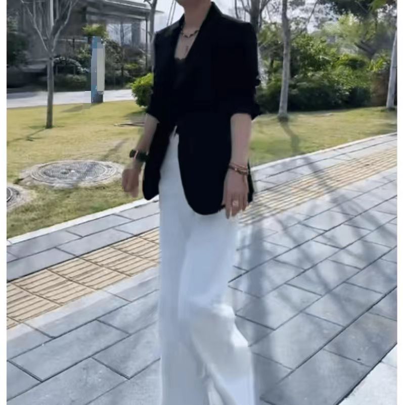 时尚潮流百搭职业干练高级感女装