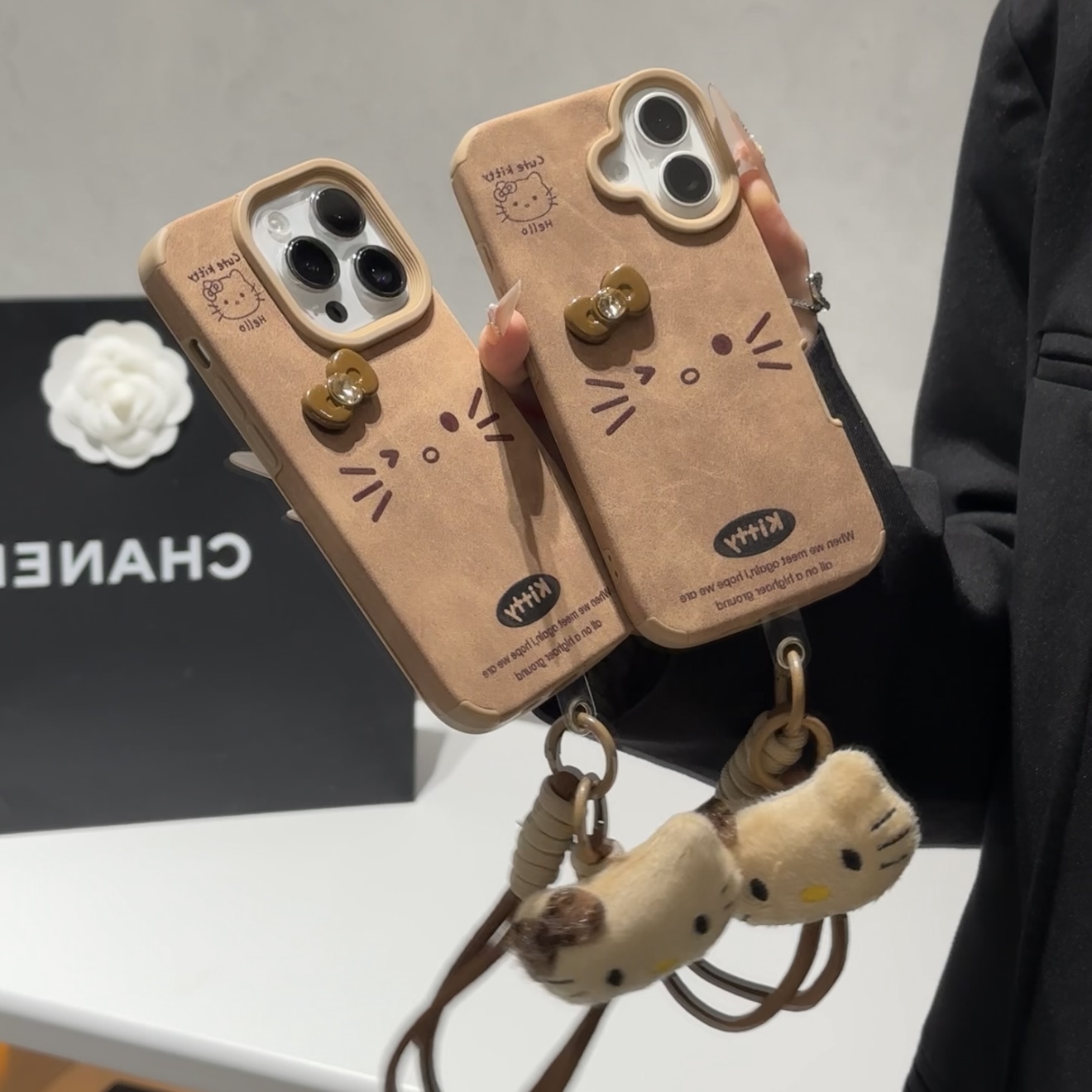 BANCA复古KT表情挂绳适用苹果16手机壳iPhone17小米15vivoppo华为