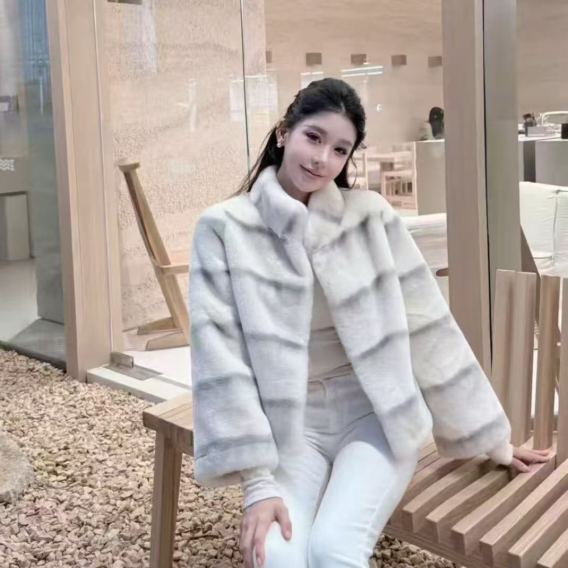 新款雪山晕染仿獭兔毛皮草外套女短款加厚高级感皮绒一体上衣
