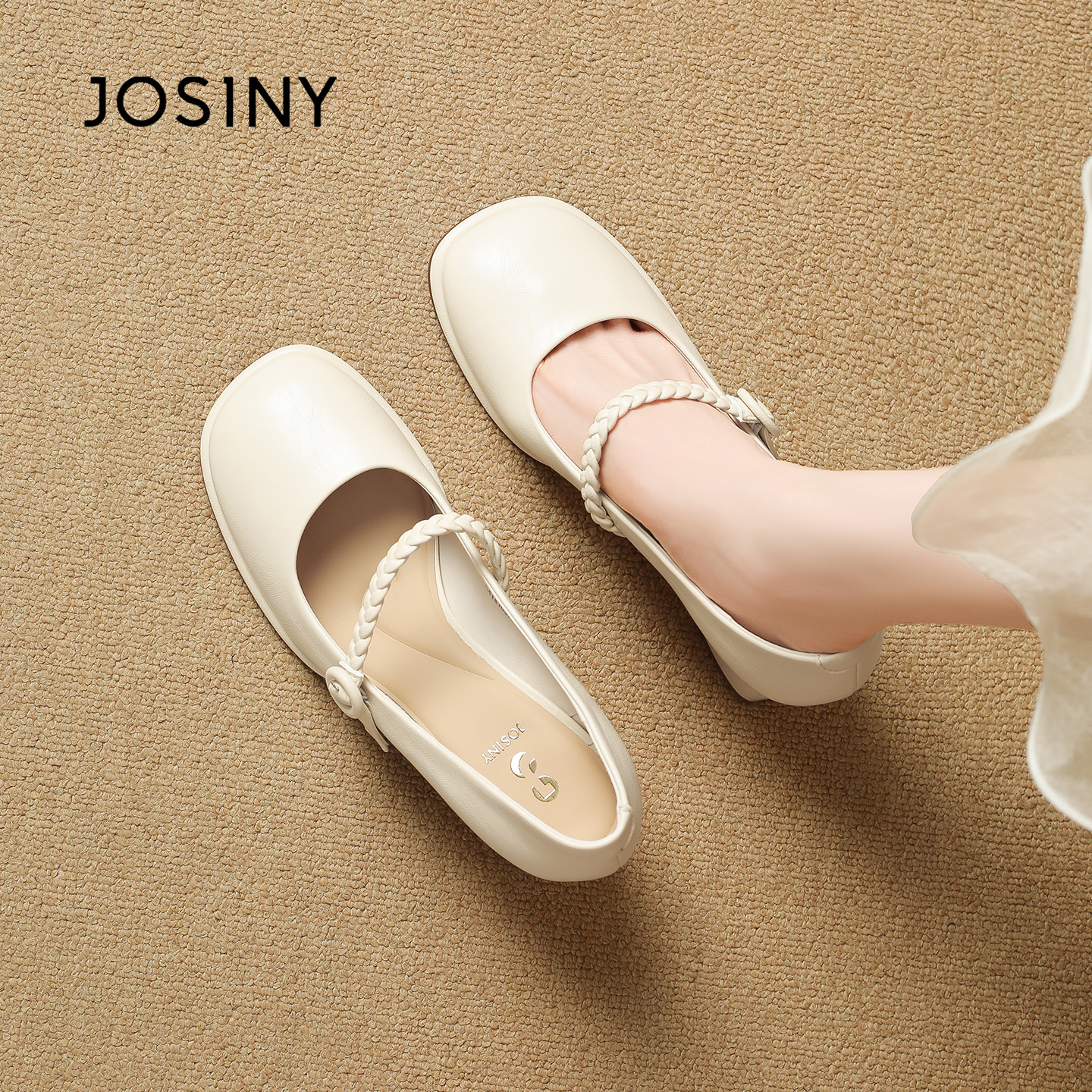 卓诗尼2025秋夏季单鞋复古粗跟女鞋中跟仙女风软底女士胖脚平底鞋