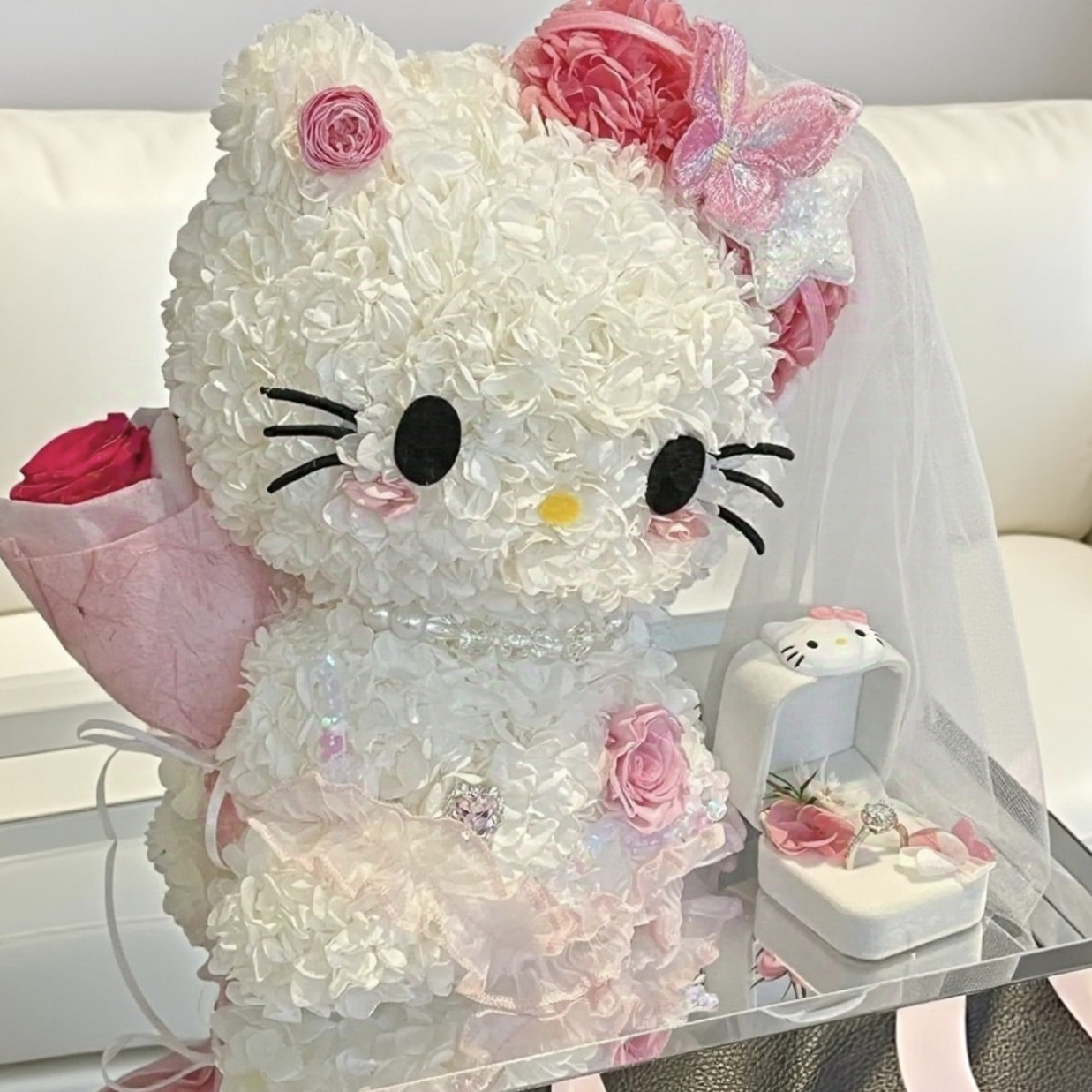 hellokitty凯蒂永生花哈喽KT猫摆件情人节求婚礼物送女友生日告白