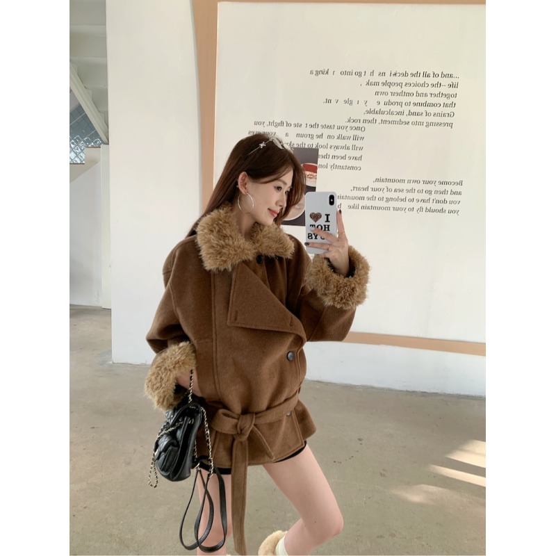 2025年秋冬高级感气质毛领加厚保暖毛呢大衣小个子爆款开衫外套女