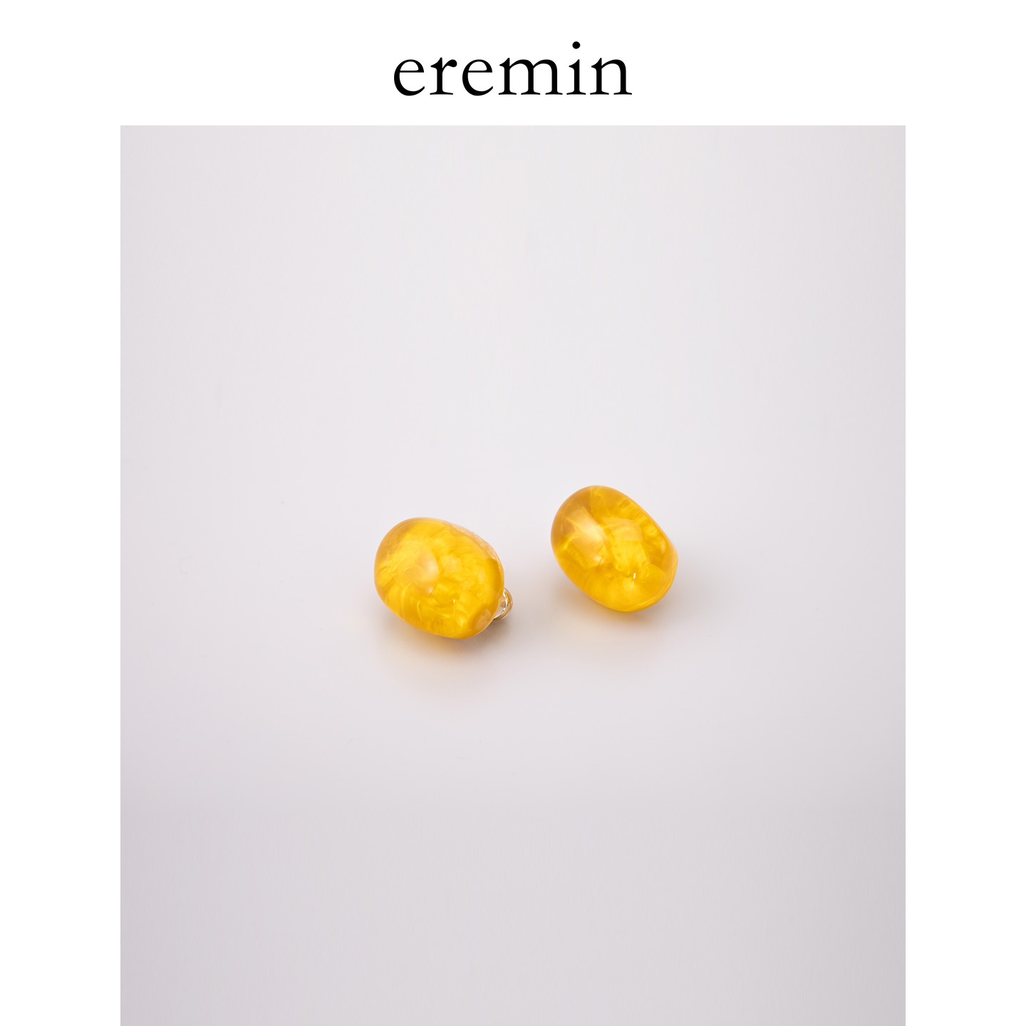 铜合金树脂耳饰 Min 琥珀色冰透复古小众椭圆形树脂耳钉