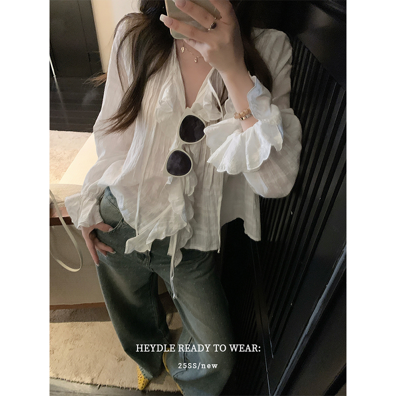 黑豆哼哼 塞纳假日*荷叶边绣花小衫女夏薄款防晒空调衫短款白衬衣