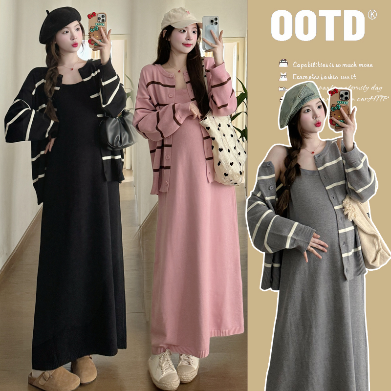 2025新款孕妇秋装连衣裙套装大码时尚潮妈新款开衫针织条纹两件套